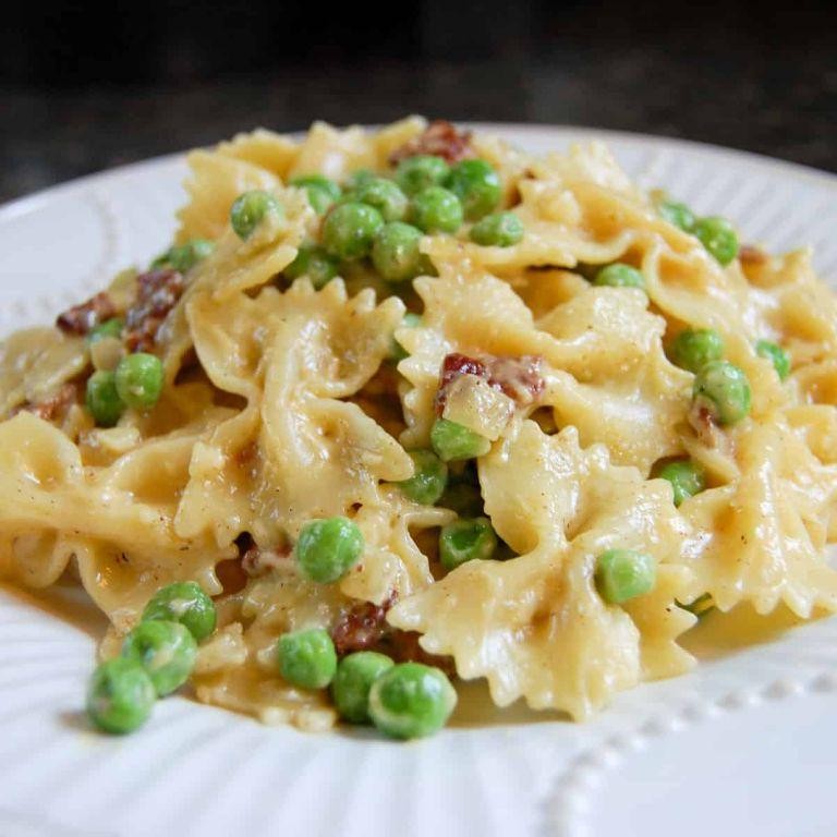 Bow Tie Carbonara with Peas