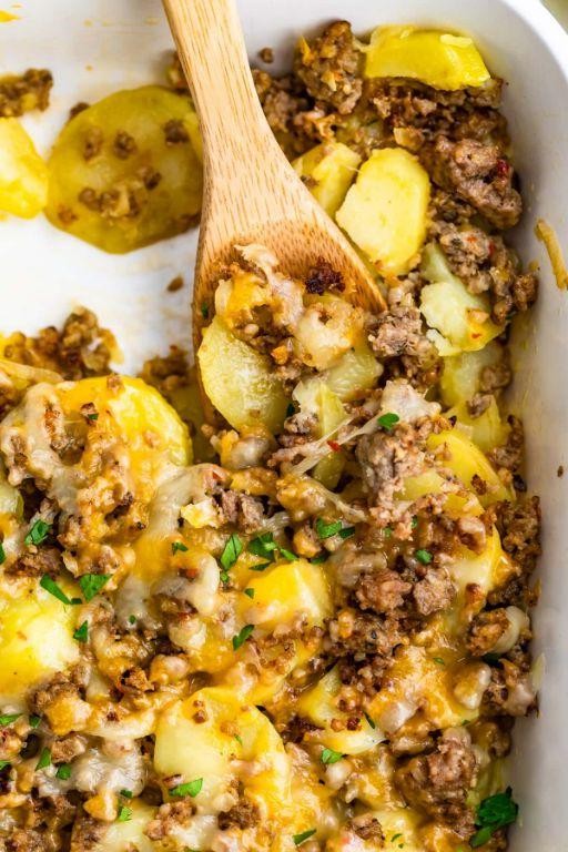 Breakfast Casserole with Sausage and Potatoes