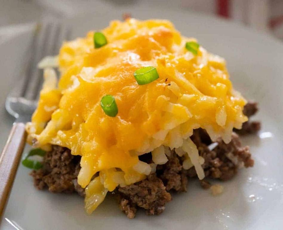 Breakfast Hamburger, Egg, and Hash Brown Casserole