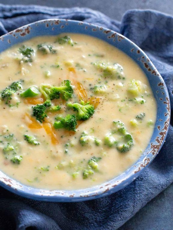 Broccoli and Cheddar Cheese Soup