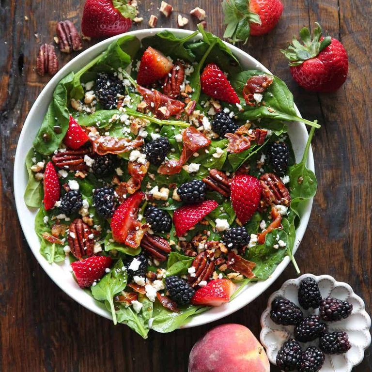 Bursting Berry and Pecan Spinach Salad