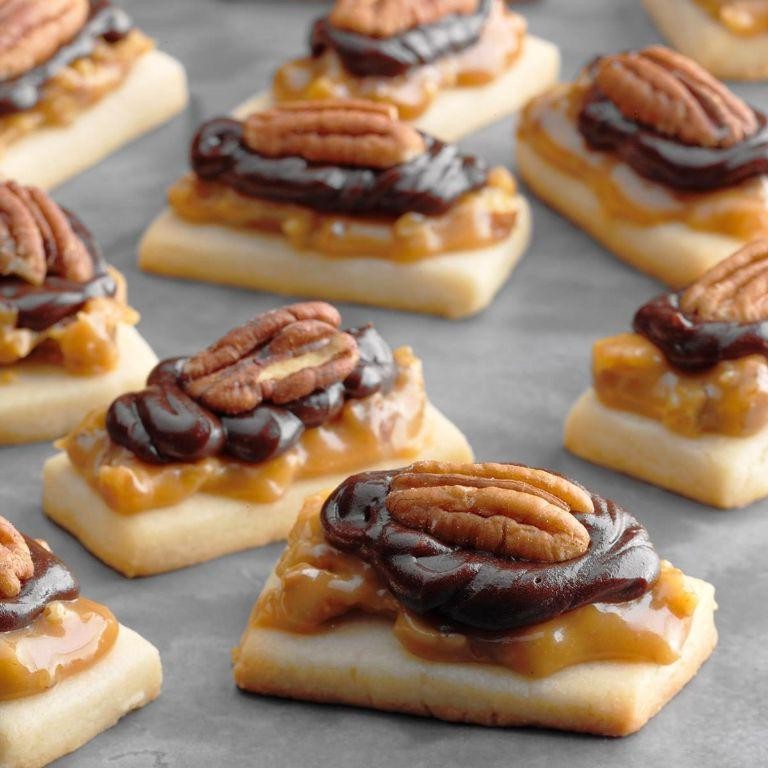 Buttery Caramel Pecan Shortbread
