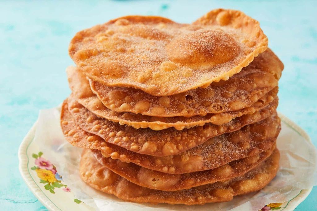 Buñuelos with Vanilla and Almond Infusion