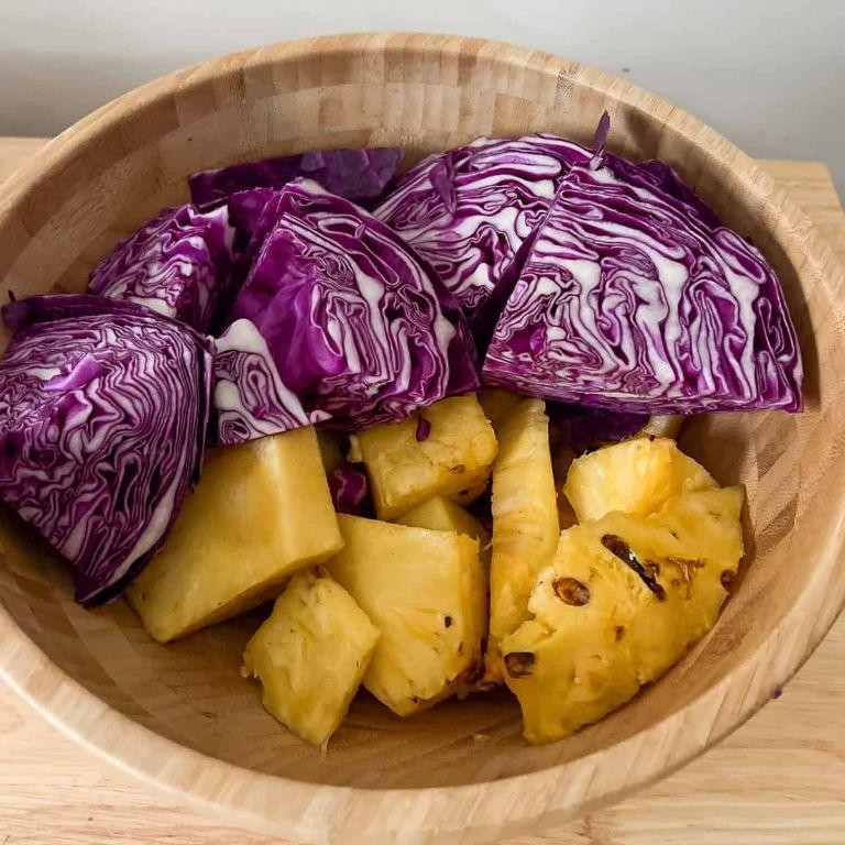 Cabbage and Pineapple Digestive Juice
