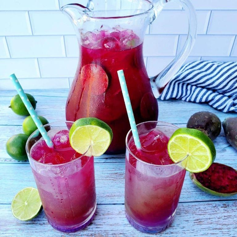 Cactus Pear and Lime Smoothie