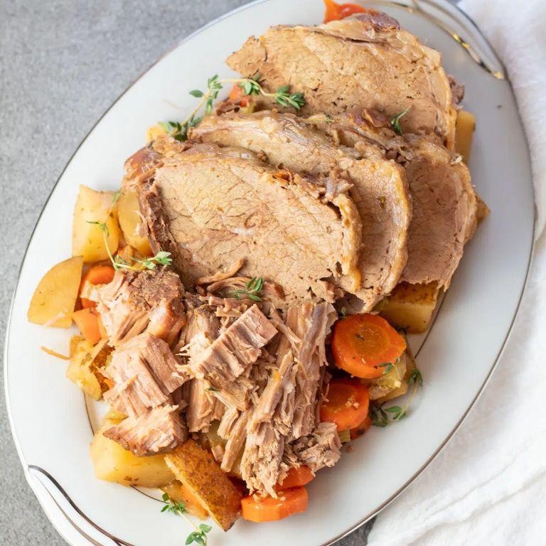 Cajun-Seasoned Slow Cooker Eye Round Roast