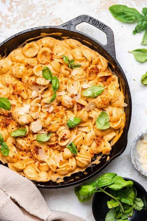 Calamarata with Pesto and Sun-Dried Tomatoes