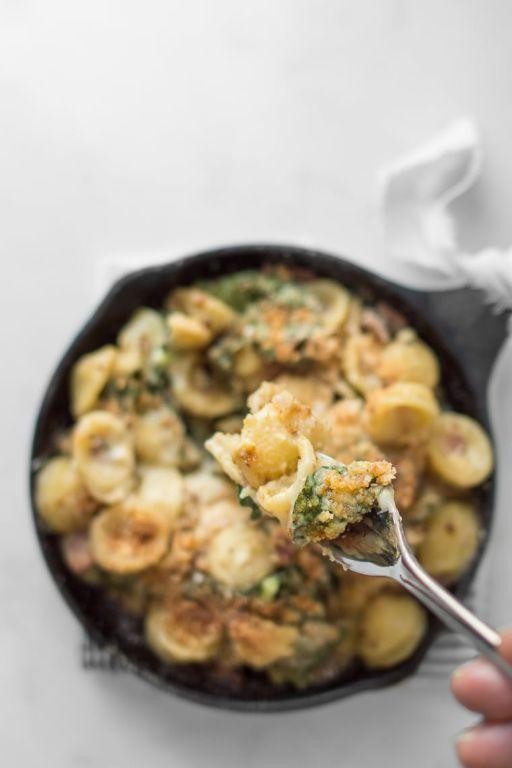 Camembert Mac and Cheese with Bacon Crumbles