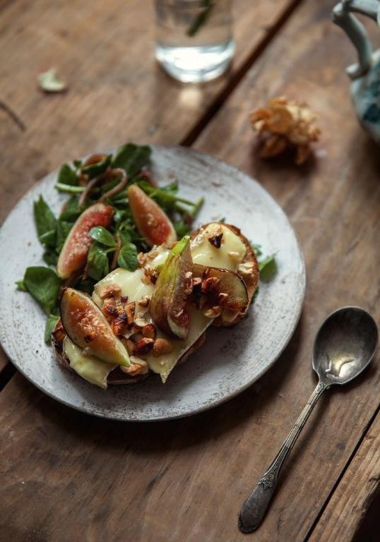 Camembert and Fig Crostini