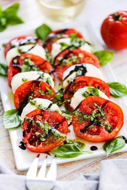 Caprese Salad with Heirloom Tomatoes and Pesto