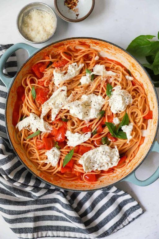 Caprese Spaghetti with Fresh Mozzarella