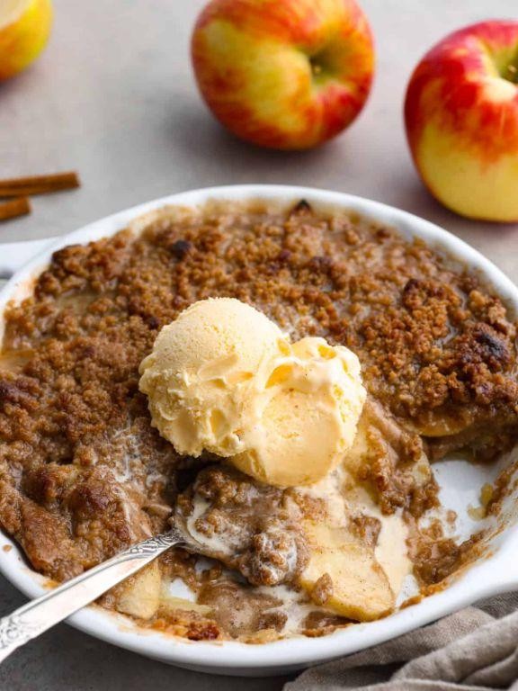 Caramel Apple Brown Betty
