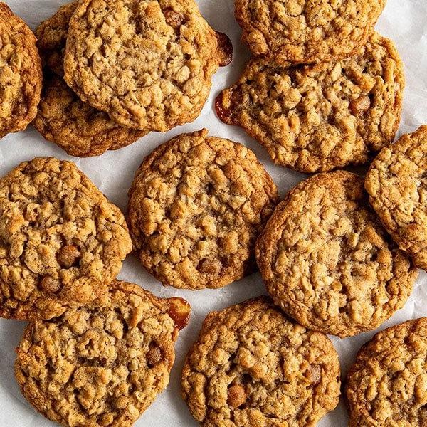 Caramel Apple Chewy Oatmeal Cookies