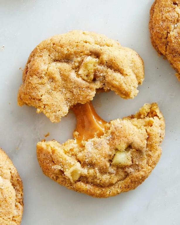 Caramel Apple Cookie Cake Twist