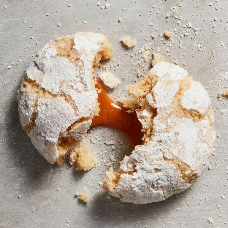 Caramelized Almond Amaretti Cookies