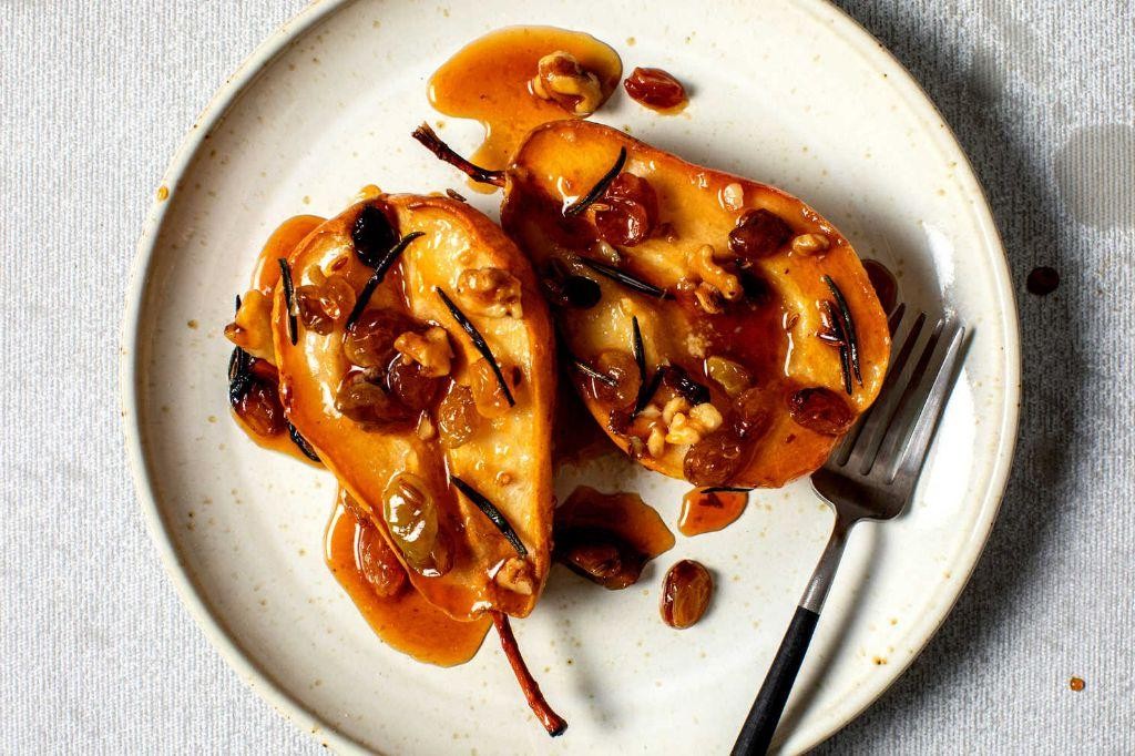 Caramelized Honey Roasted Pears with Nuts