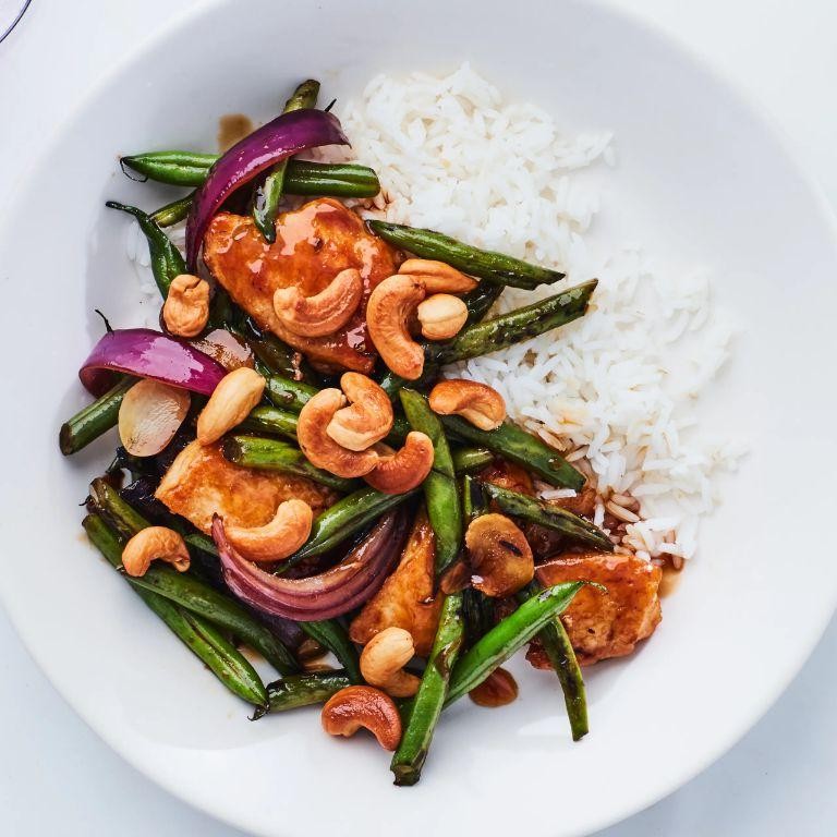 Cashew Chicken and Green Beans in Oyster Sauce
