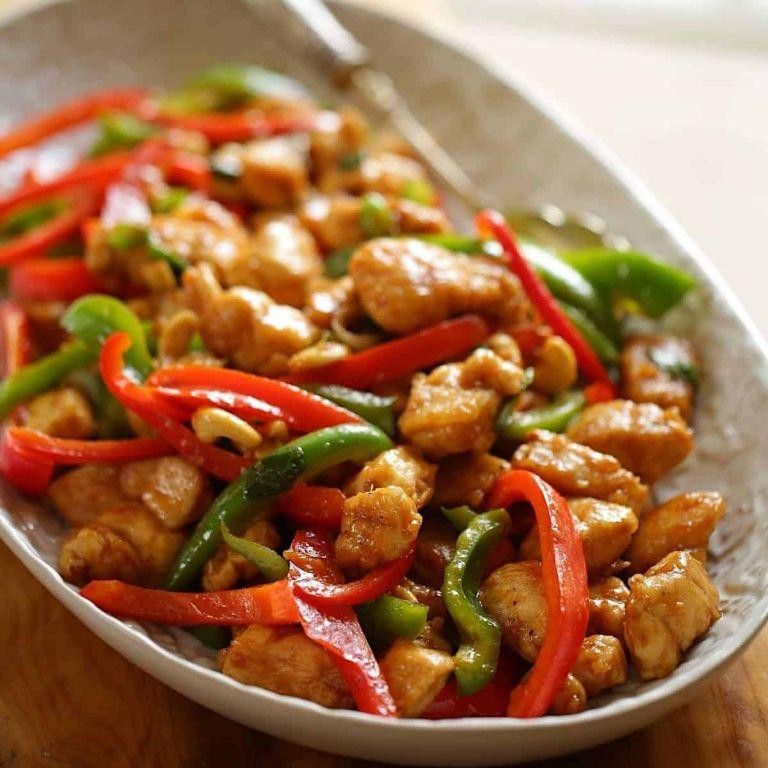 Cashew Chicken with Bell Peppers