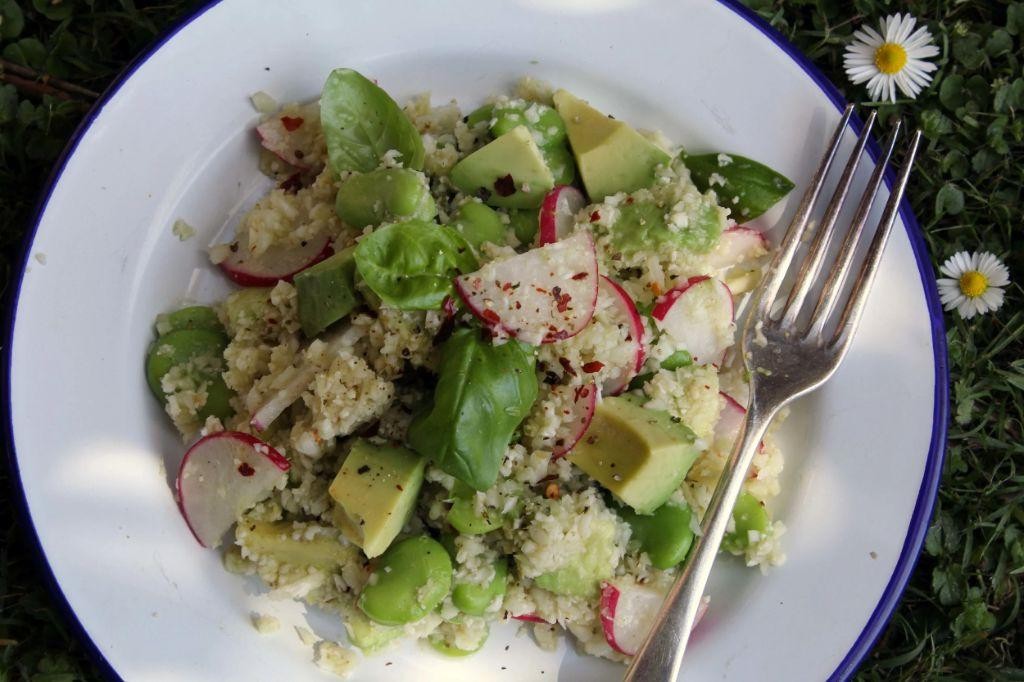 Cauliflower Rice and Radish Salad