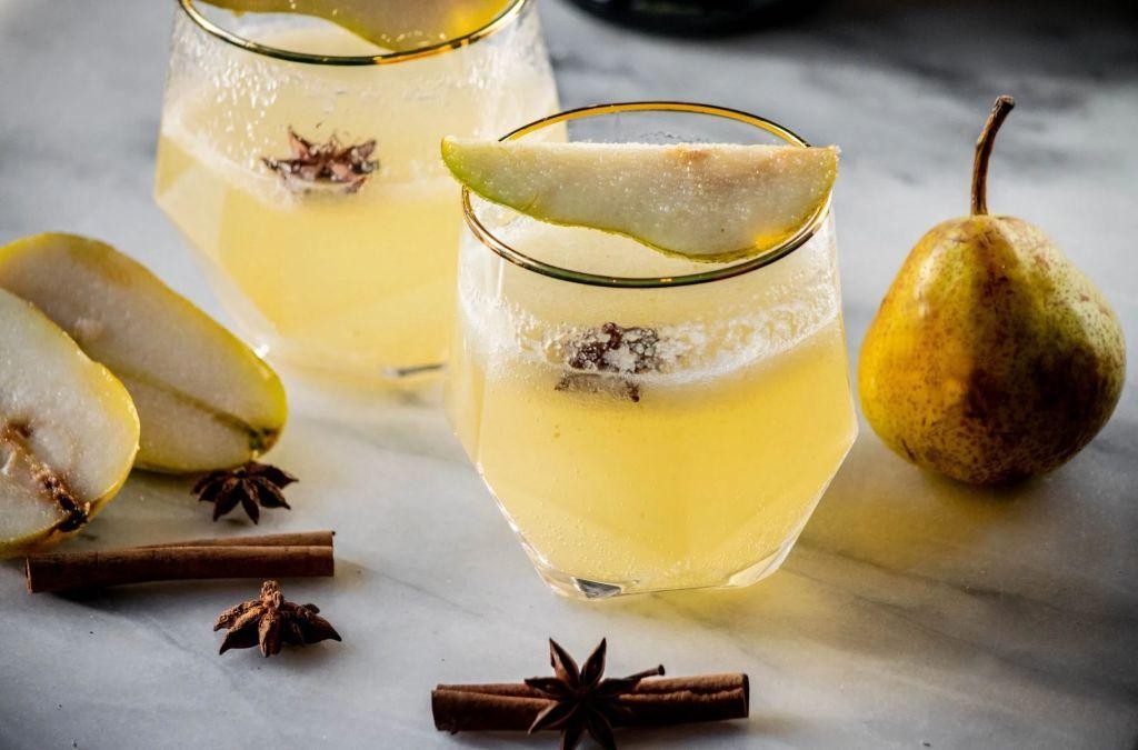 Chai Spiced Pear Mimosa