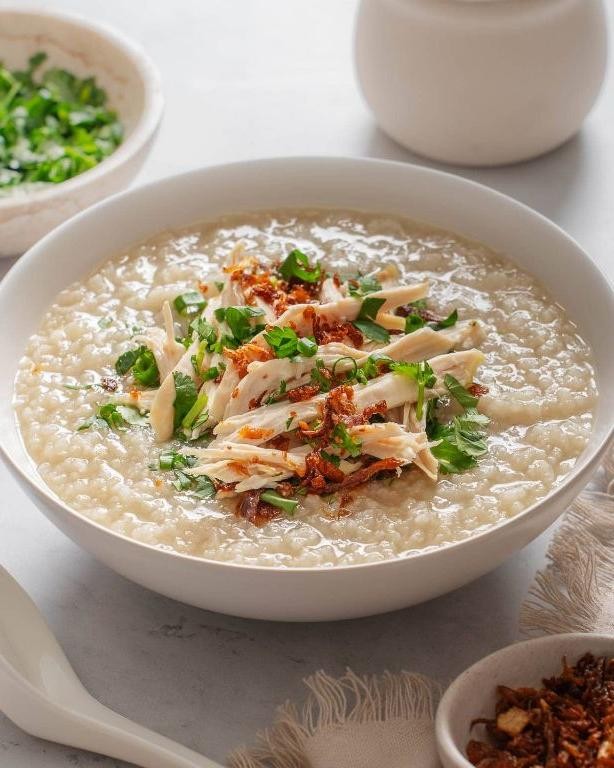 Chao Ga (Vietnamese Chicken Congee)