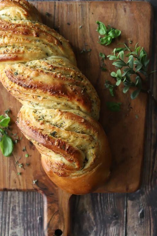Cheese and Herb Swirl Bread