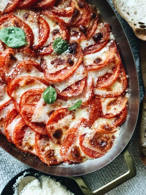 Cheesy Baked Tomato Gratin