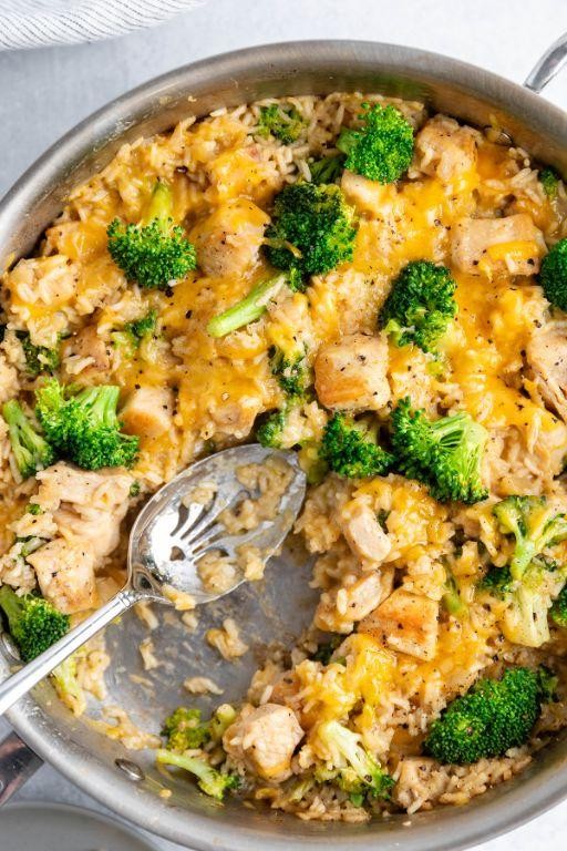 Cheesy Broccoli Chicken and Rice Skillet