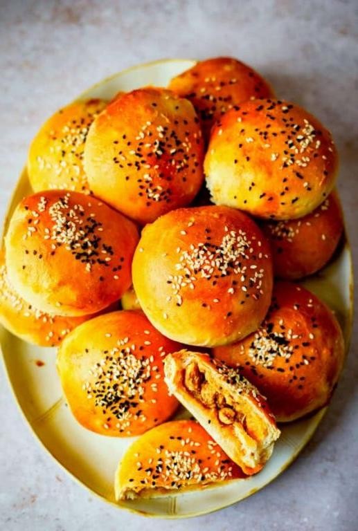 Cheesy Chicken Stuffed Buns