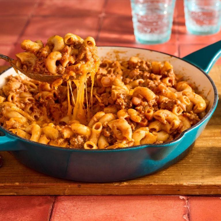 Cheesy Chili Mac and Cheese Casserole