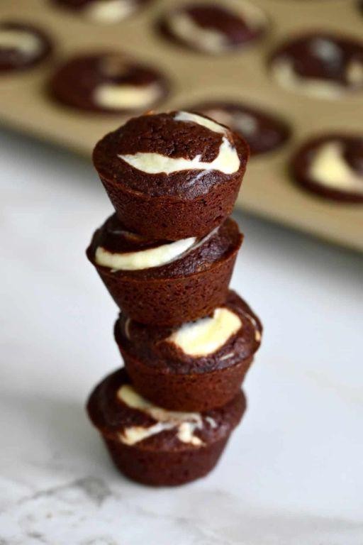 Cheesy Cream Cheese Brownie Bites