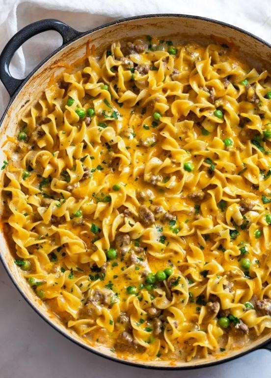 Cheesy Ground Beef Stroganoff Casserole