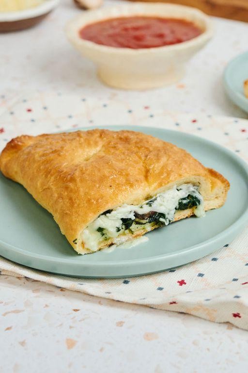 Cheesy Mushroom and Spinach Calzones