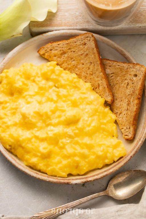 Cheesy Scrambled Eggs