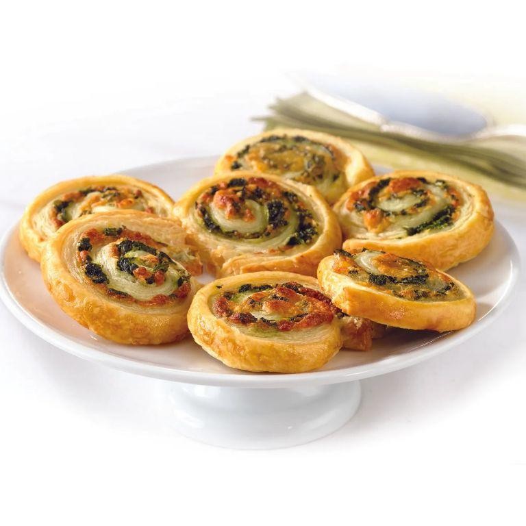 Cheesy Spinach Bread Swirls