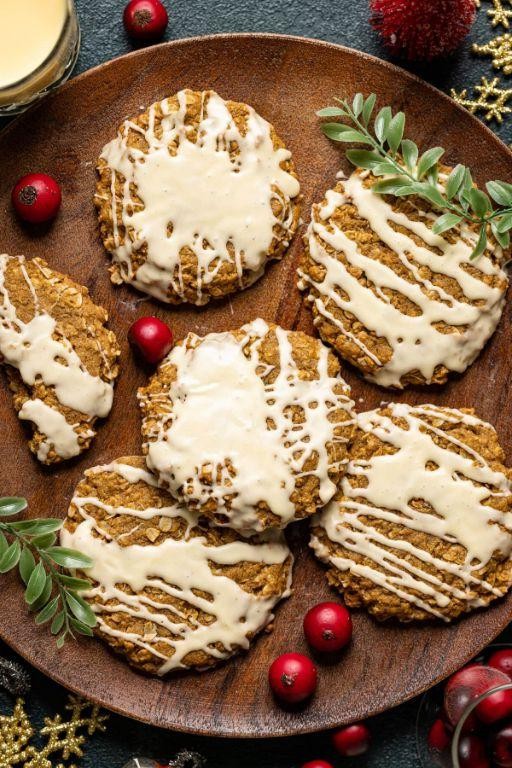 Chewy Gingerbread Oatmeal Cookies
