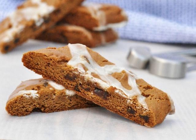 Chewy Maple Hermit Cookies