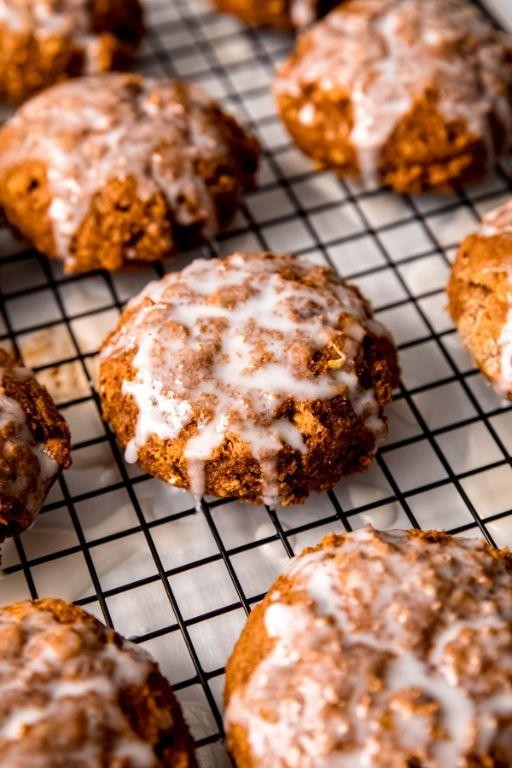 Chewy Pumpkin Oatmeal Cookies with Pecans