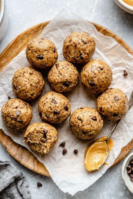 Chia Energy Bites with Peanut Butter