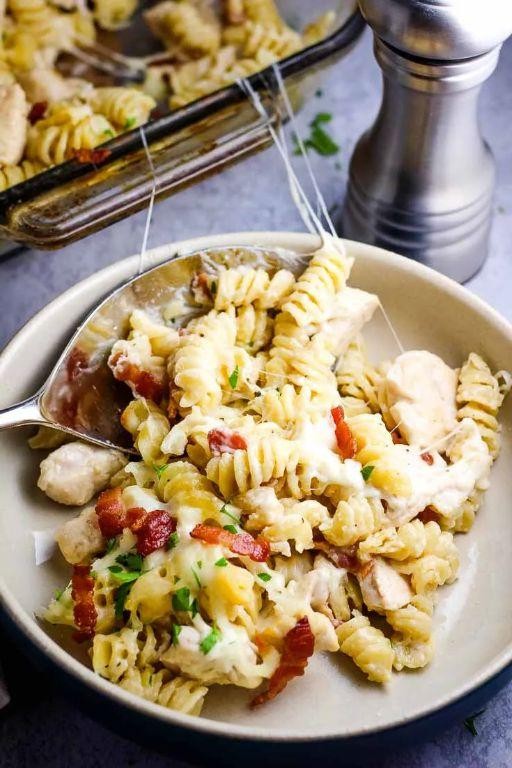 Chicken Alfredo Radiatore Pasta Bake