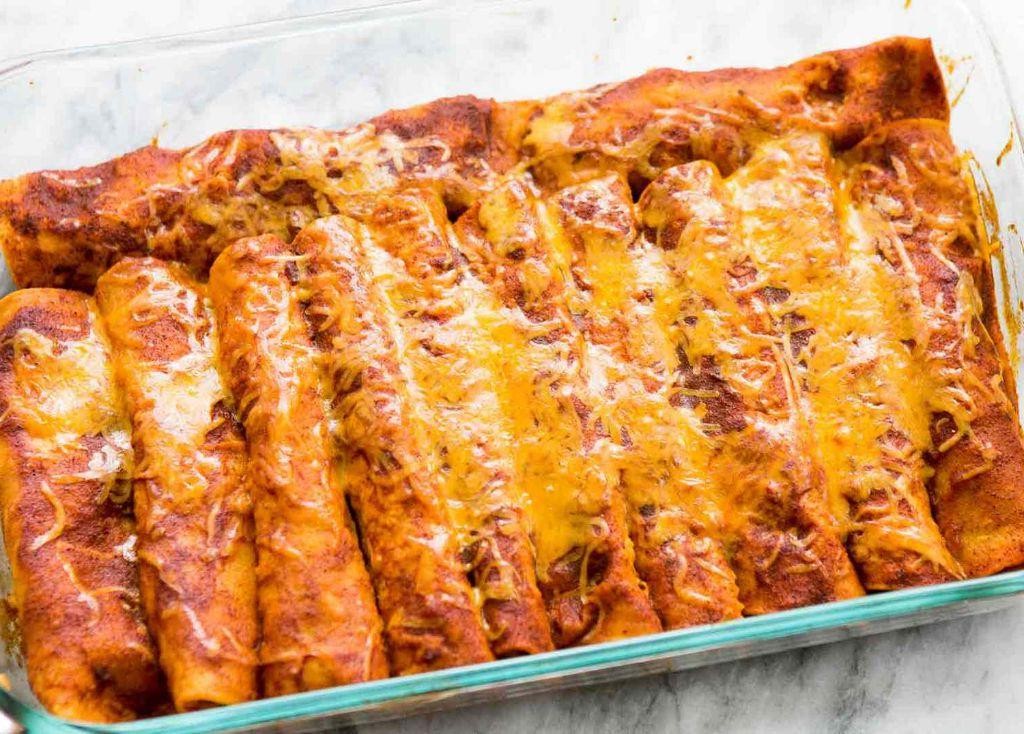 Chicken Enchiladas with Red Sauce