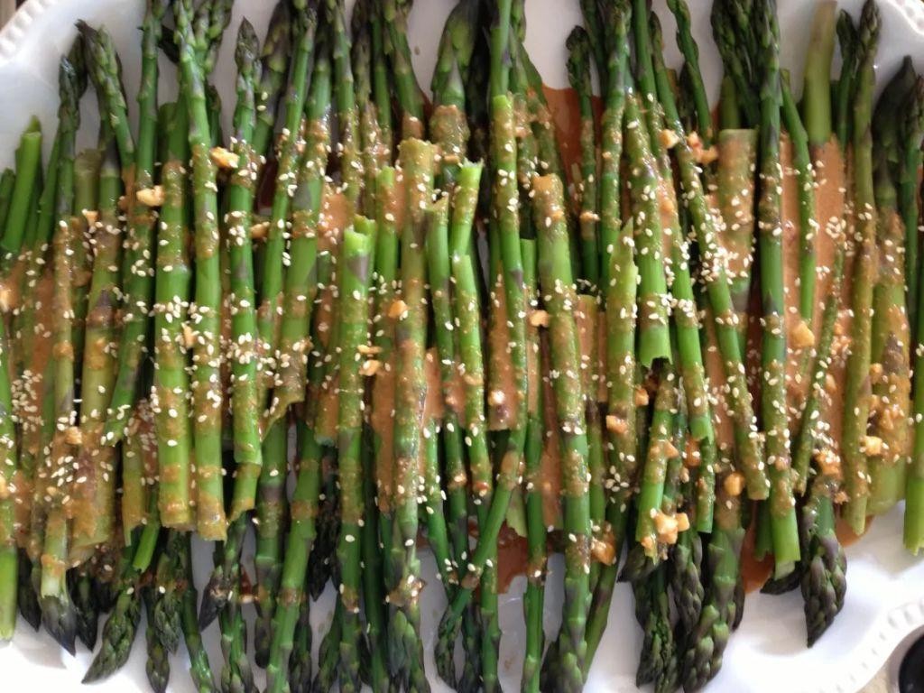 Chilled Asparagus with Sesame Dressing