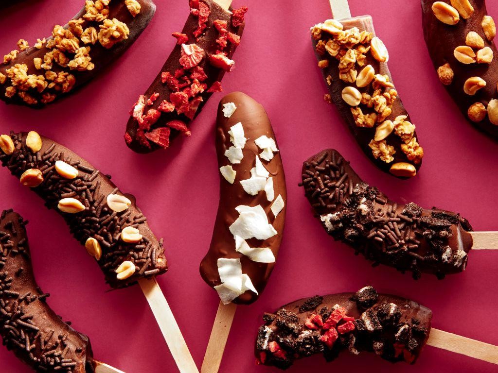 Chocolate Dipped Frozen Bananas