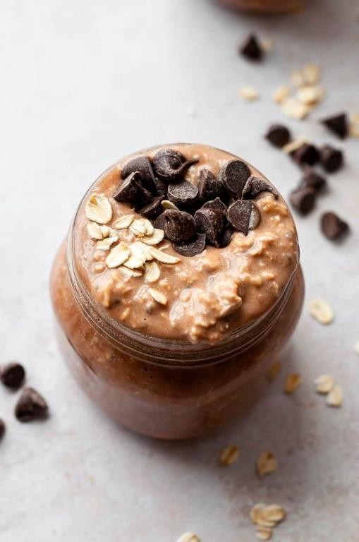 Chocolate Peanut Butter Protein Overnight Oats