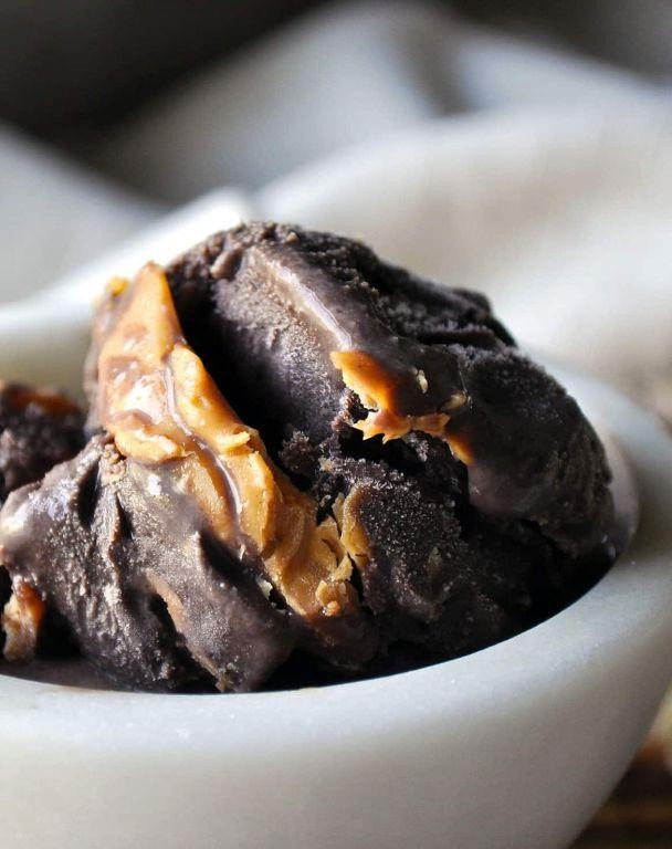 Chocolate Swirl Peanut Butter Ice Cream
