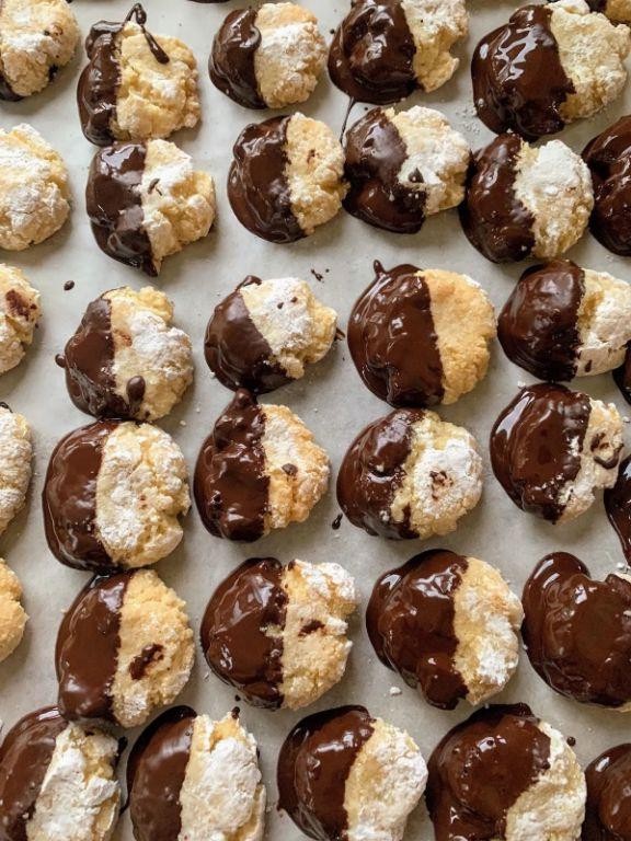 Chocolate-Dipped Amaretti Bites