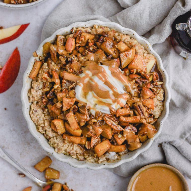 Cinnamon Apple Oatmeal Delight