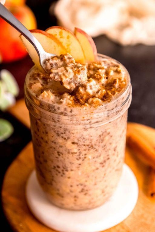 Cinnamon Apple Protein Overnight Oats