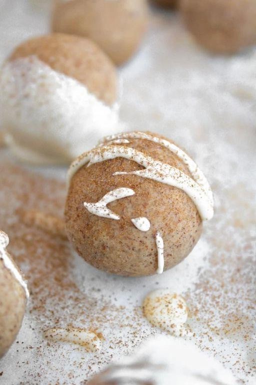 Cinnamon Roll Fat Bombs