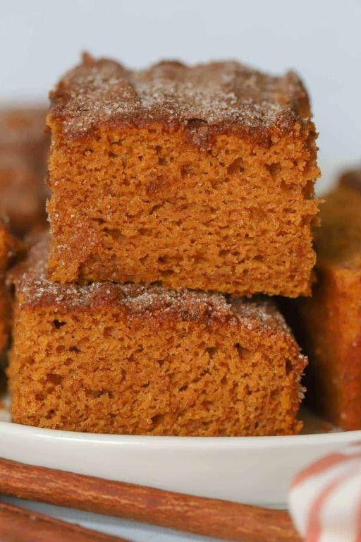 Cinnamon Sugar Topped Pumpkin Bars